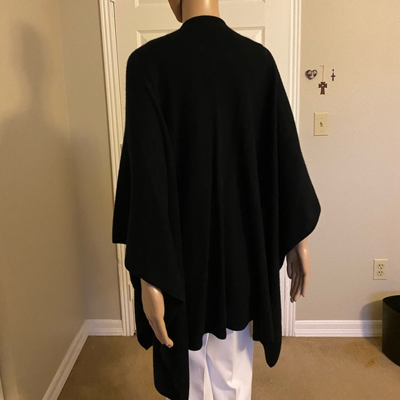 NWT Cashmere Shawl/Cape/Wrap - Picture 8 of 13